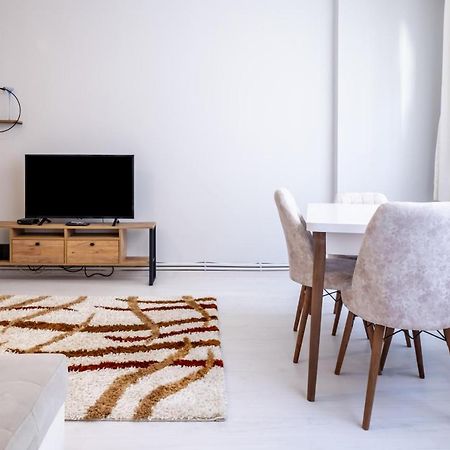 Fully Equipped Cozy Home In Kadikoy 이스탄불 외부 사진