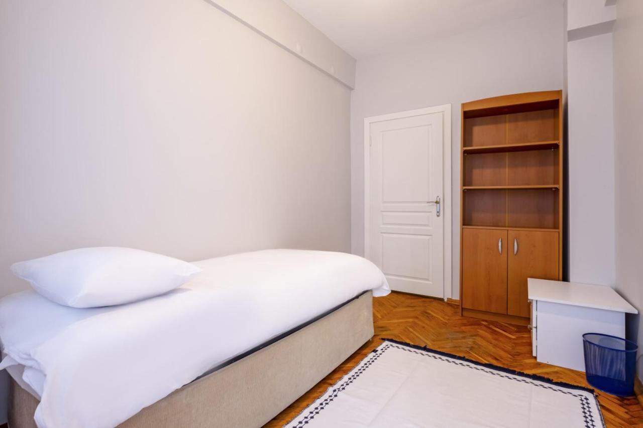 Fully Equipped Cozy Home In Kadikoy 이스탄불 외부 사진